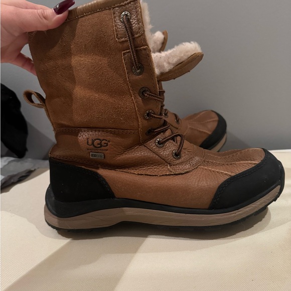 UGG ADIRONDACK III - Picture 2 of 4